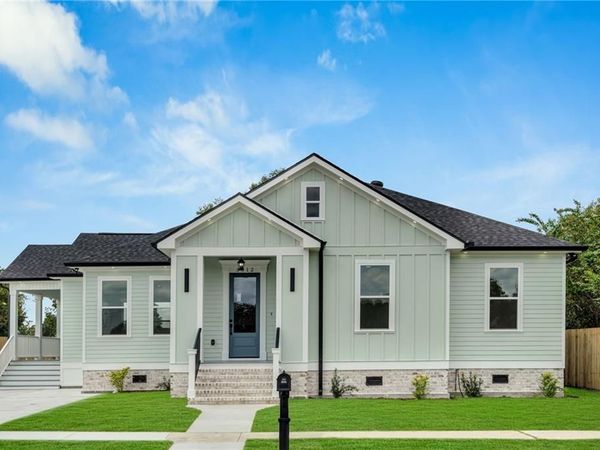 3012 GALLO Drive , New Orleans, LA 70143
