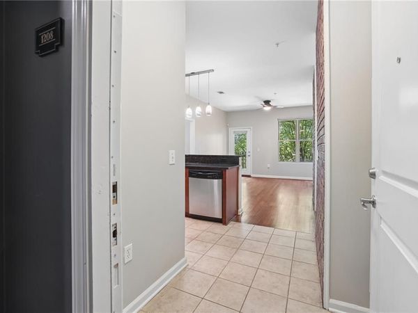 870 Mayson Turner Road NW, Unit 1208, Atlanta, GA 30314