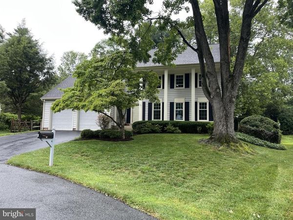 9 DOOLITTLE COURT , MONTGOMERY VILLAGE, MD 20886