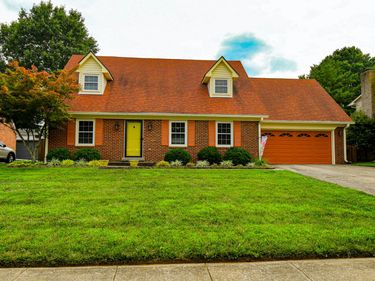 632 Deerfield Drive, Versailles, KY 40383