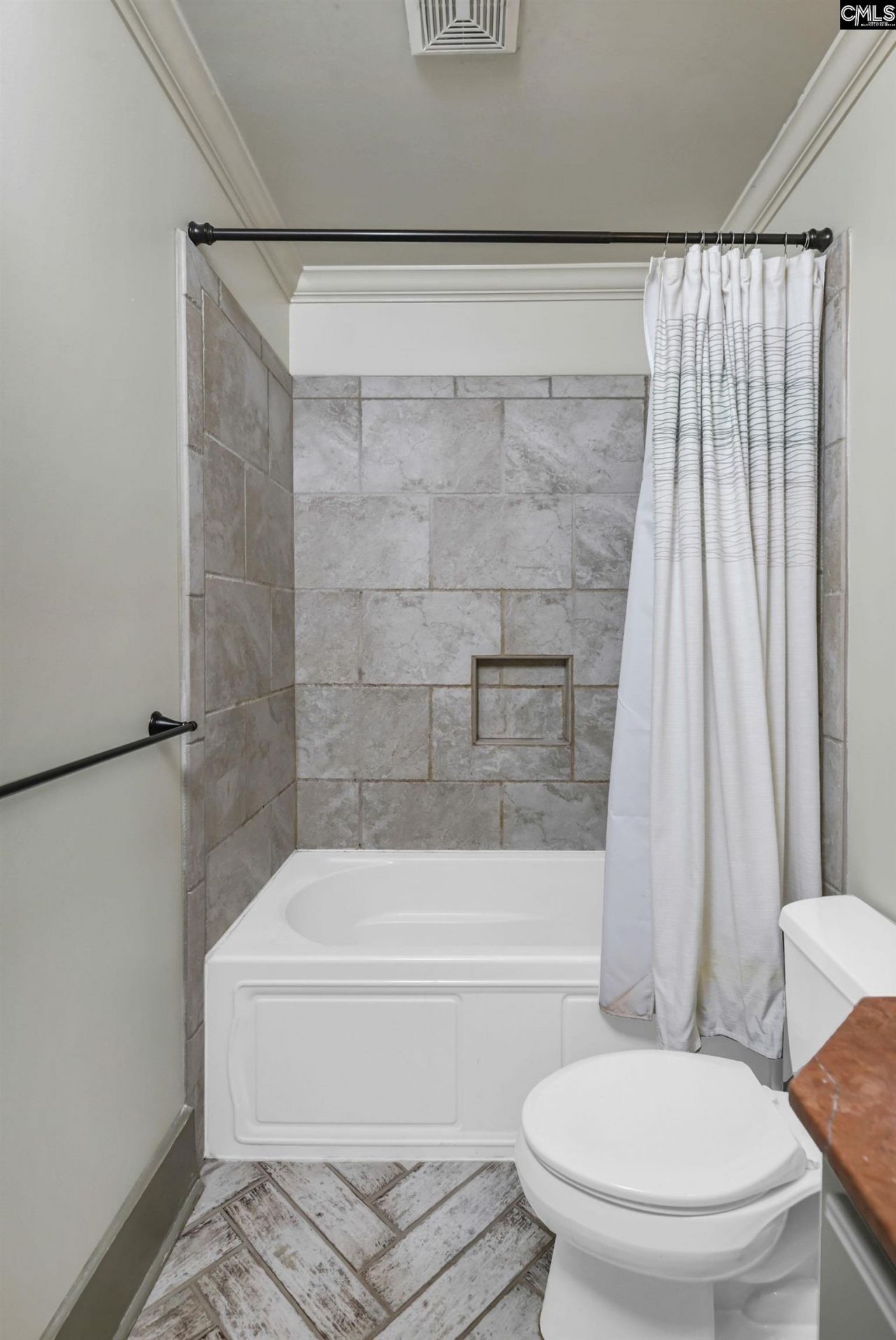 1502 Wyndham Road  Photo 34