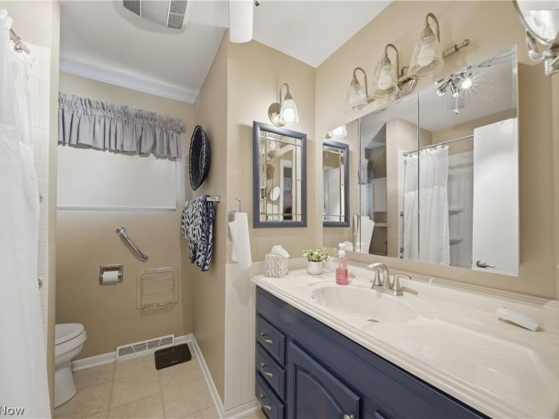 3838 Linda Street NW, North Canton, OH 44720 Photo 14