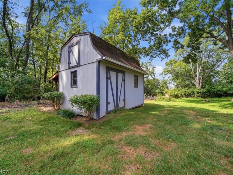3838 Linda Street NW, North Canton, OH 44720 Photo 32