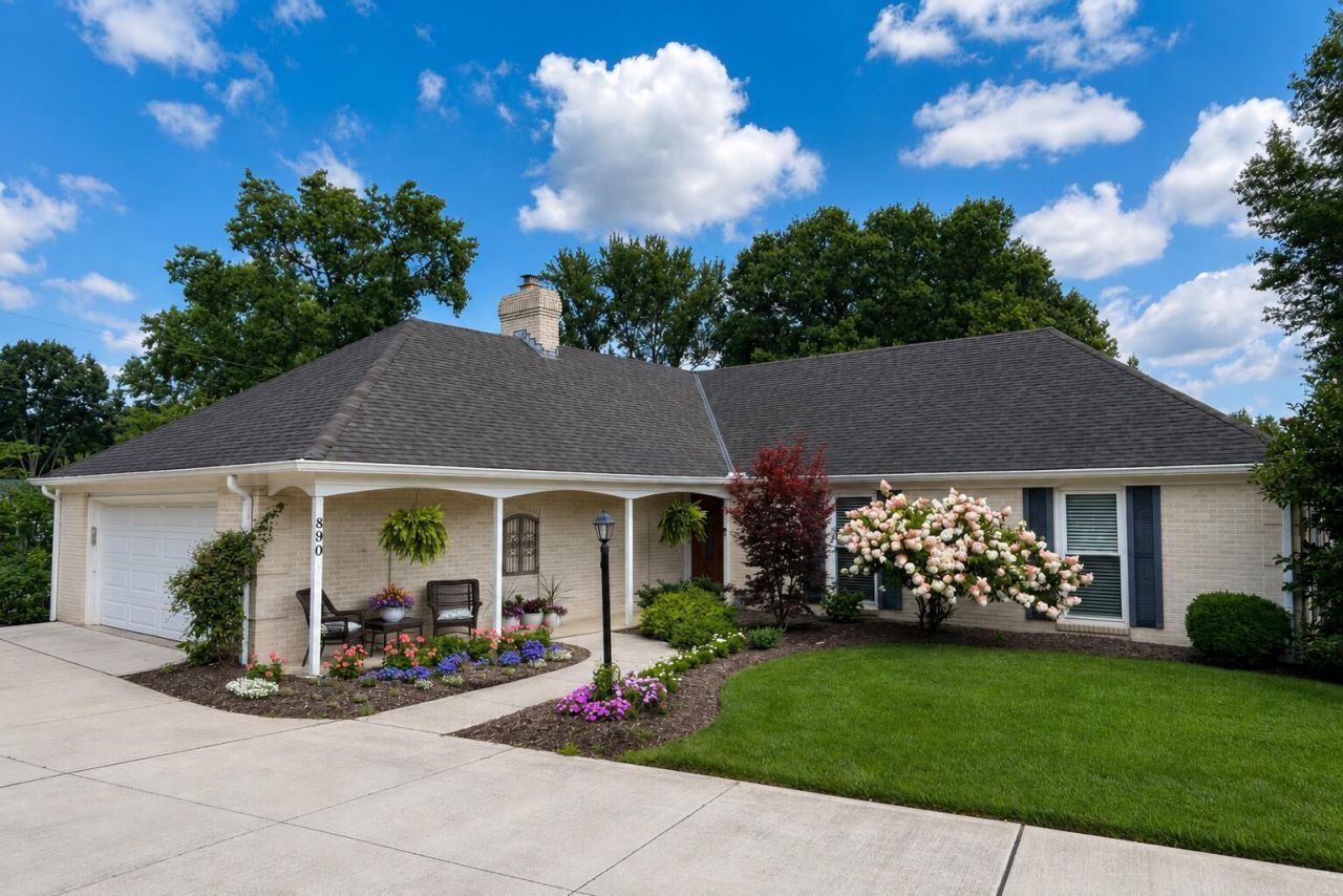 890 Lookout Point Drive , Columbus, OH 43235 Main Photo