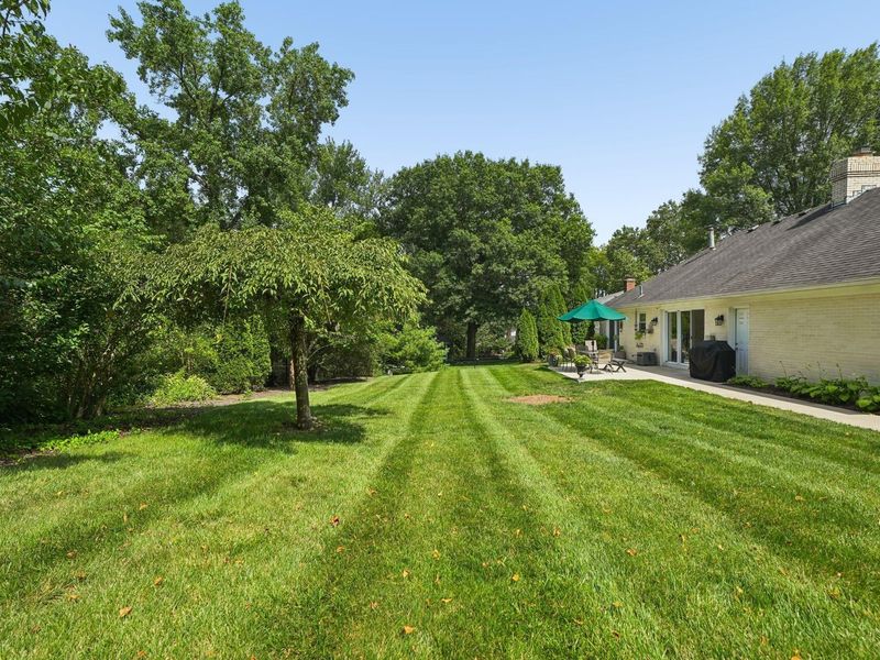 890 Lookout Point Drive, Columbus, OH 43235 Photo 46