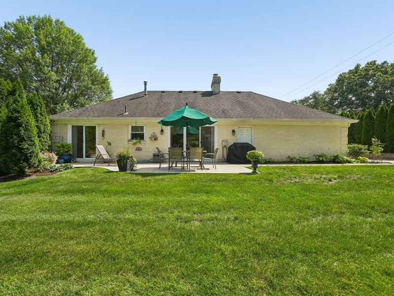 890 Lookout Point Drive, Columbus, OH 43235 Photo 48