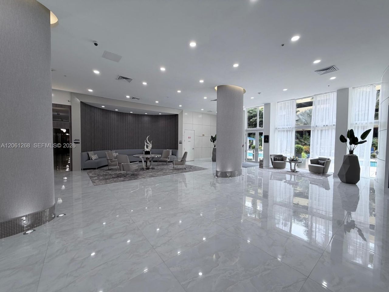18800 NE 29th Ave , Unit 323, Aventura, FL 33180 Photo