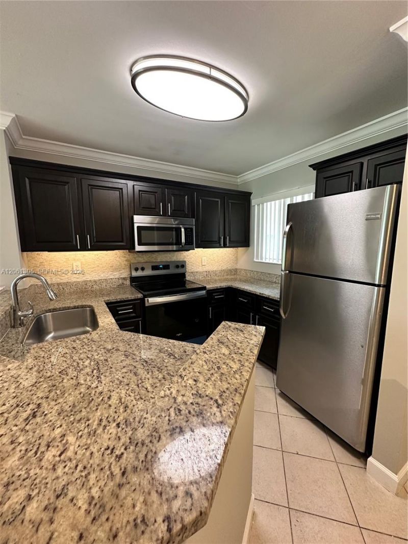 8750 N Sherman Cir , Unit 103, Miramar, FL 33025 Photo