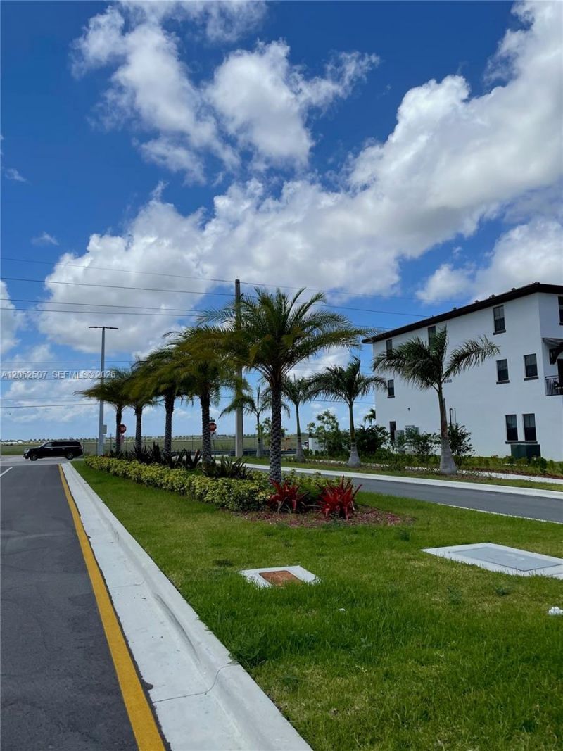 15560 SW 136th St , Unit 207, Miami, FL 33196 Photo