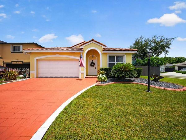 16437 SW 76th Ter , Miami, FL 33193