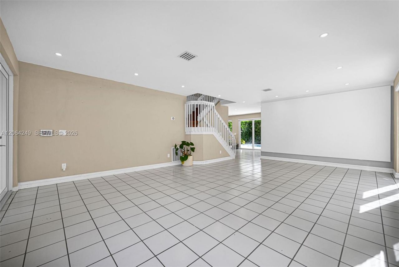 10877 SW 152nd Pl, Miami, FL 33196 Photo