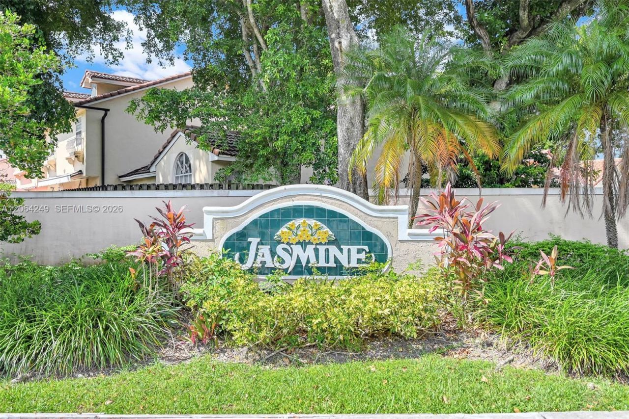 10877 SW 152nd Pl, Miami, FL 33196 Photo