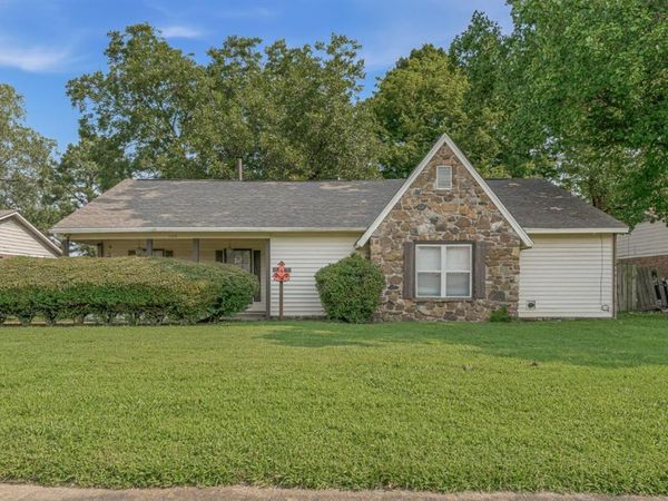 1108 Mayfair Lane, Blytheville, AR 72315