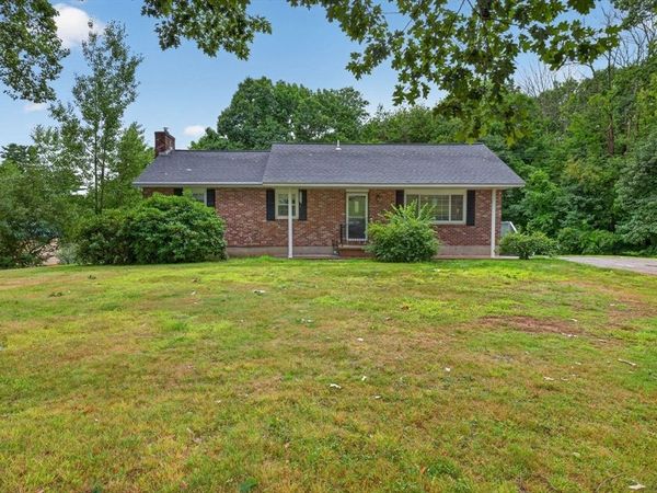 39 Rice Corner Rd, Brookfield, MA 01506