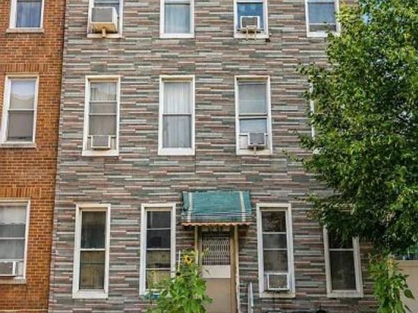 10-47 47th Avenue , Long Island City, NY 11101