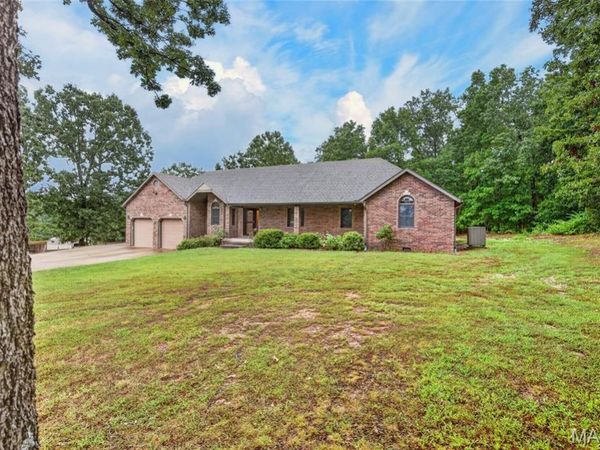 22774 Gardner Road , Lebanon, MO 65536