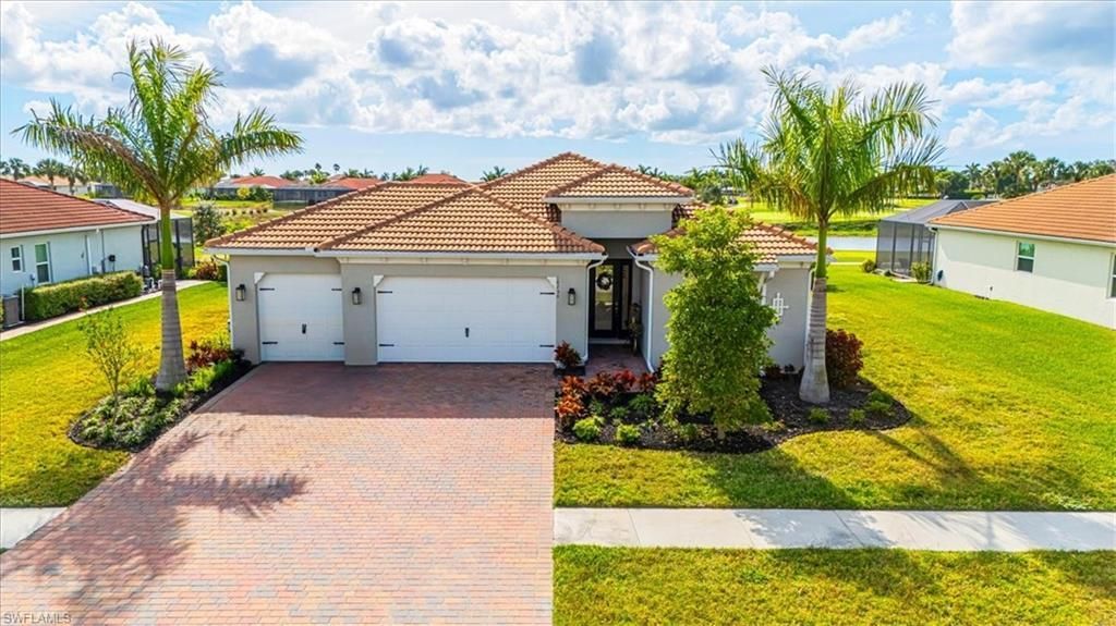18750 Lake Hammock Dr, Naples, FL 34114 Photo