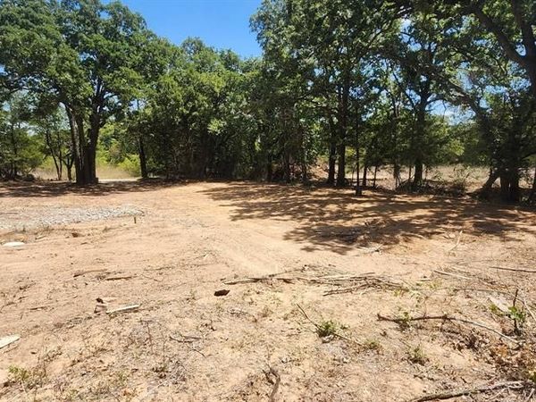144 Mulberry Street, Bowie, TX 76230