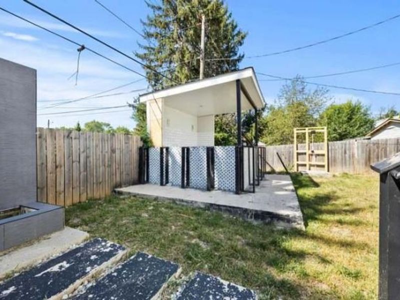 4677 E Livingston Avenue , Columbus, OH 43227 Photo 28