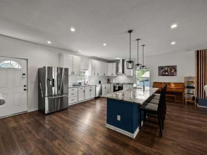 4677 E Livingston Avenue , Columbus, OH 43227 Photo 8