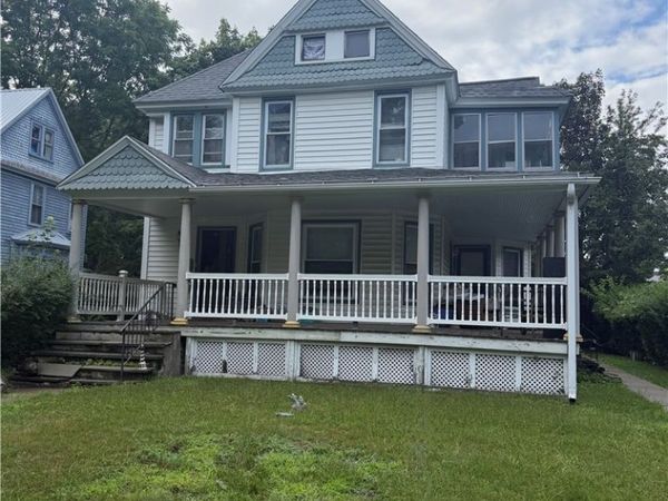 676 W Washington Avenue , Elmira, NY 14901