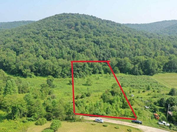 340 Lester Abbott Ln, Blue Creek, OH 45616