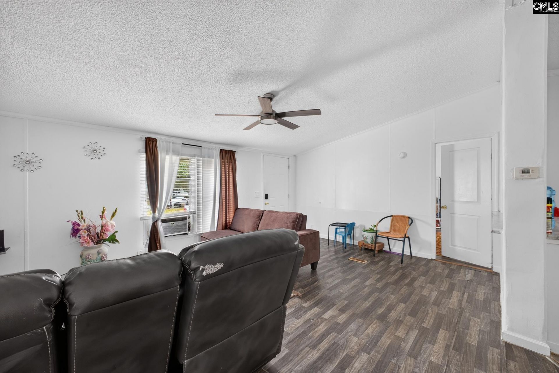 37 Glencrest Drive  Photo 5