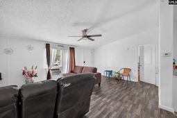 37 Glencrest Drive  photo 4