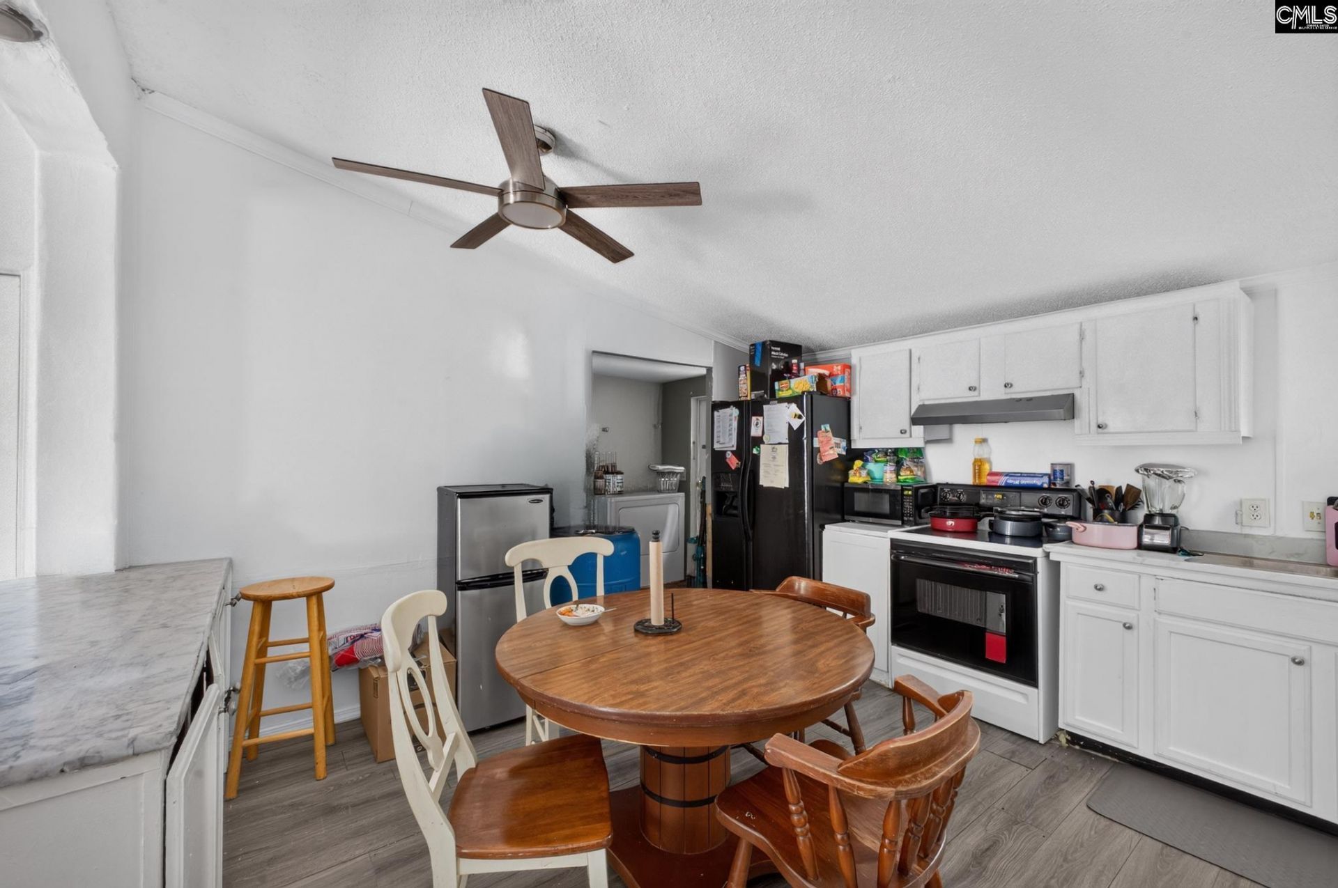 37 Glencrest Drive  Photo 6