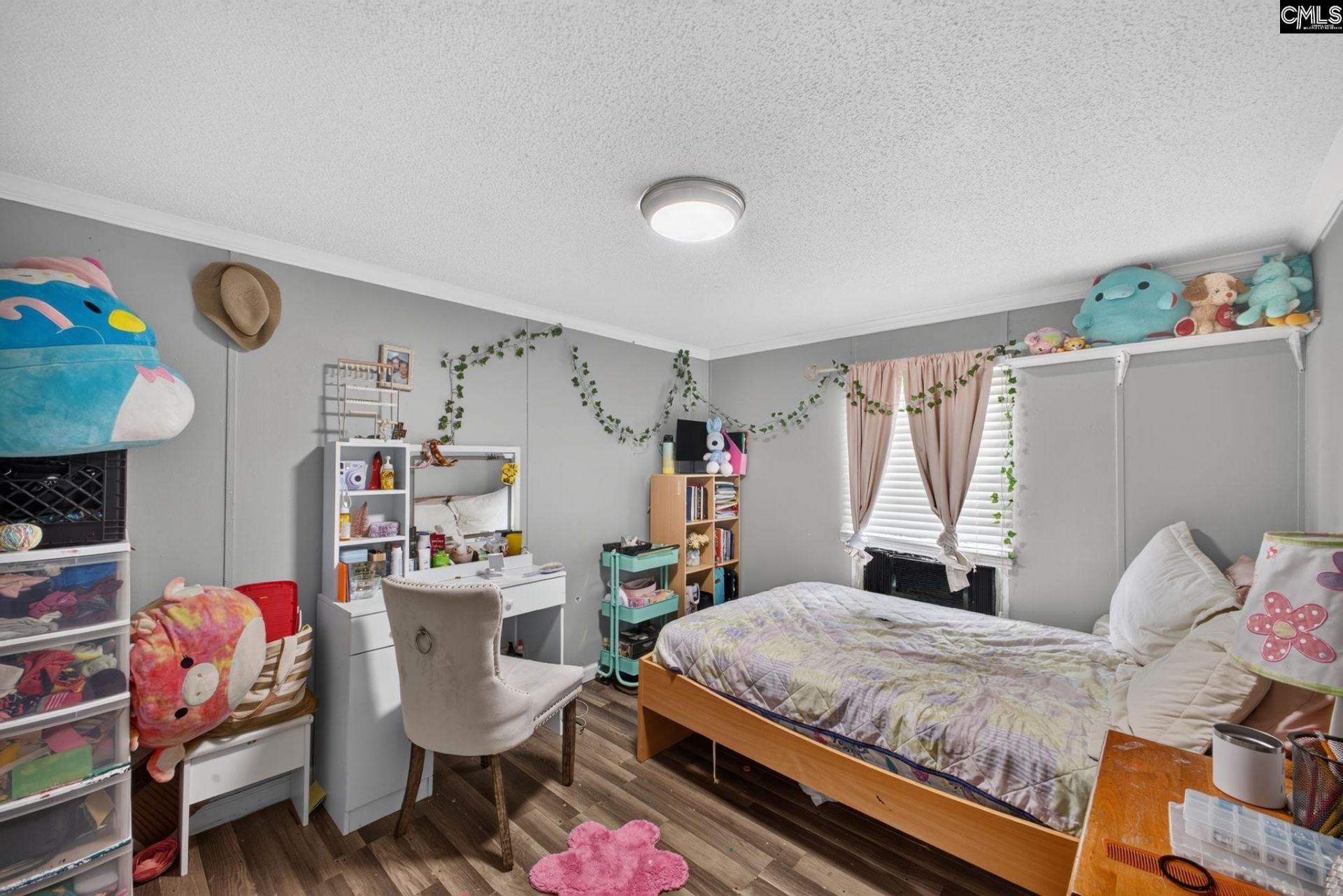 37 Glencrest Drive  Photo 8