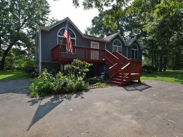 224C Country Road, Medford, NY 11763