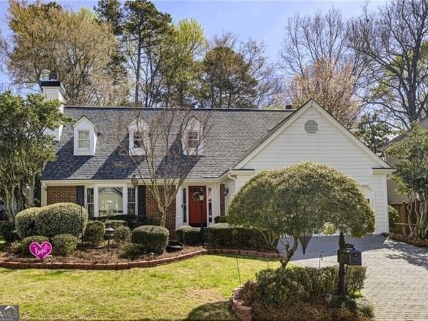 1059 Della Street SE, Marietta, GA 30067