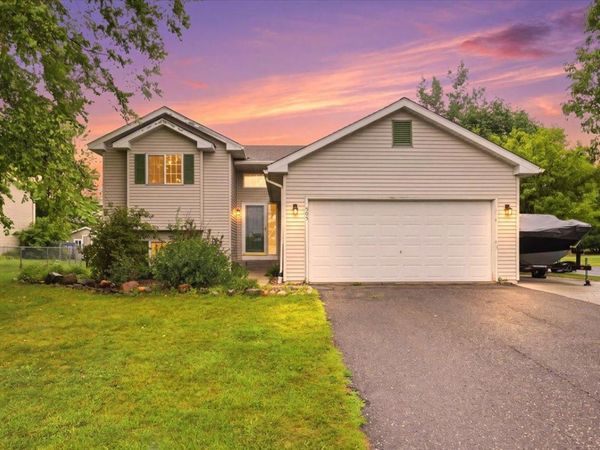 505 Deerwood Court, Hammond, WI 54015