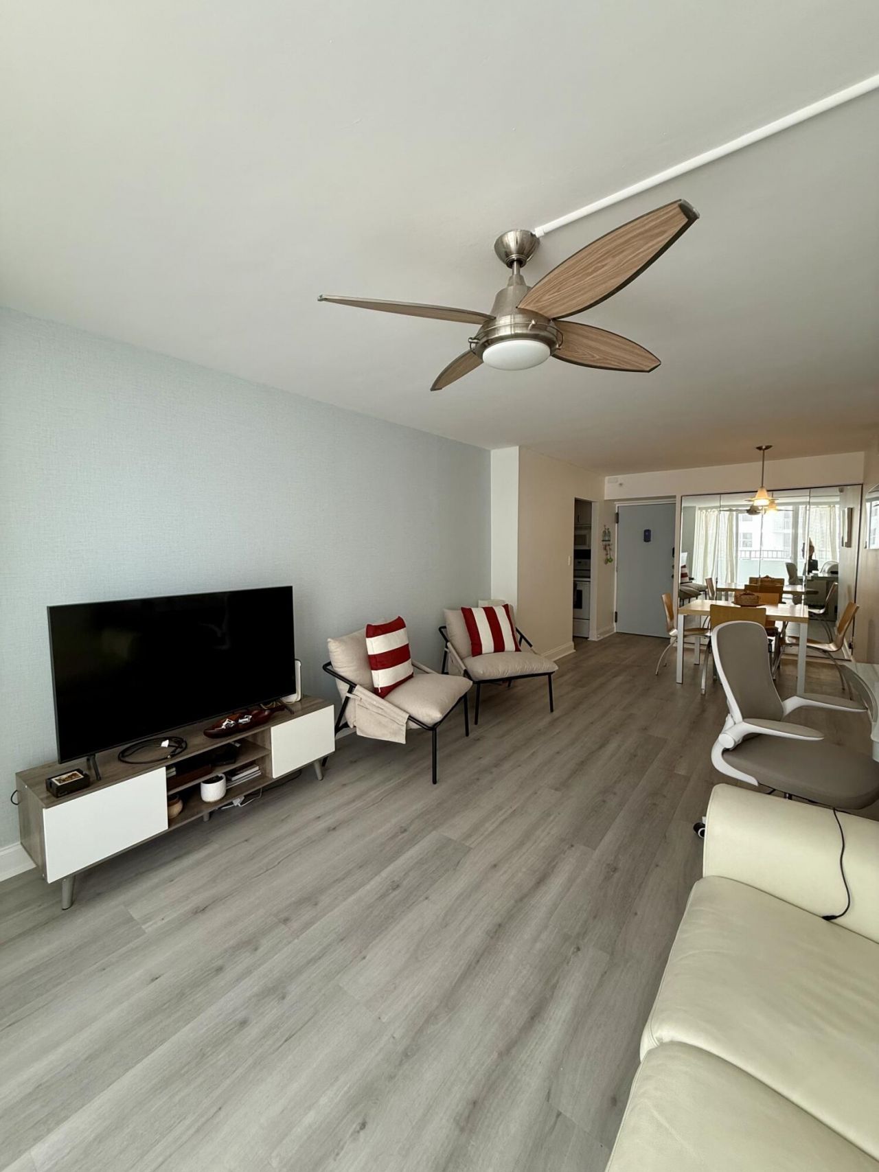 111 Briny Avenue, Unit 905, Pompano Beach, FL 33062 Photo