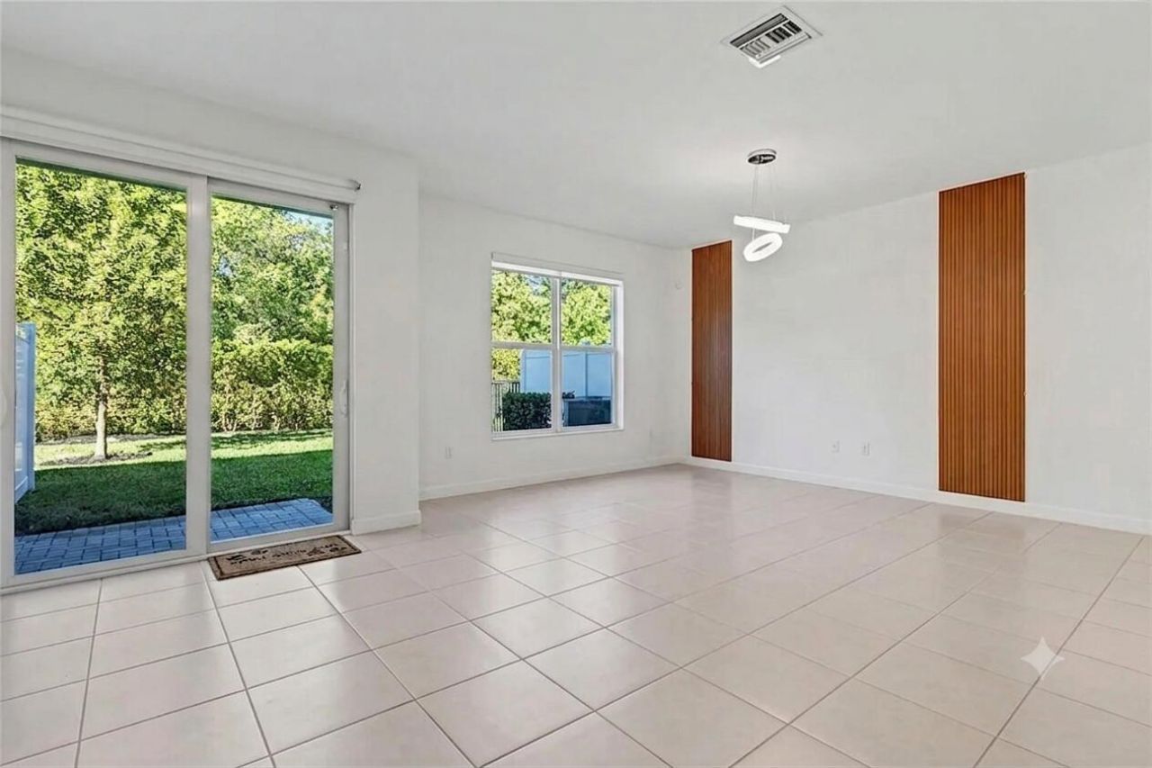 4303 Hammock Grove Drive, Greenacres, FL 33467 Photo