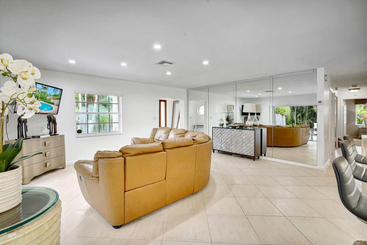 290 E Fern Drive, Boca Raton, FL 33432 Photo