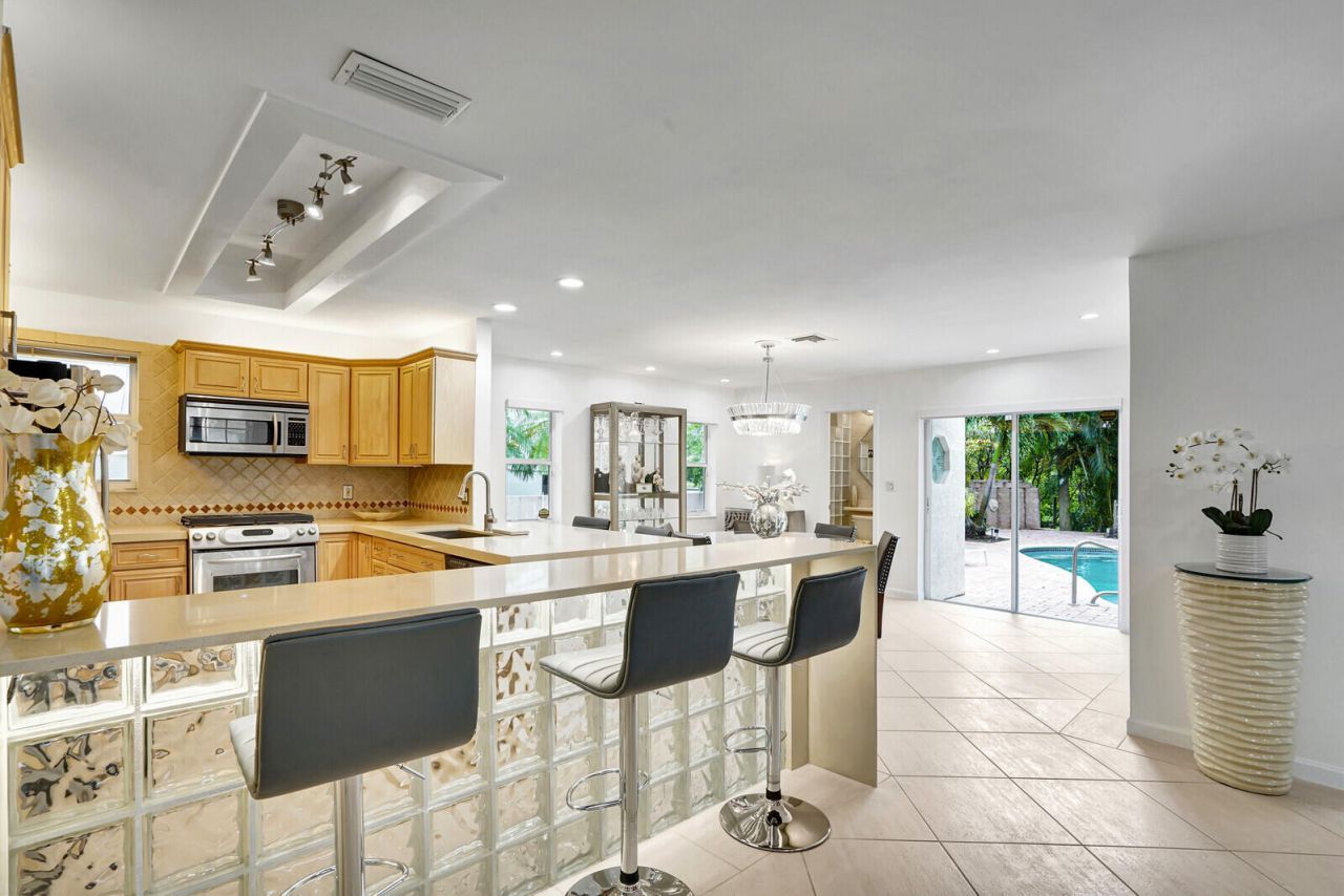 290 E Fern Drive, Boca Raton, FL 33432 Photo