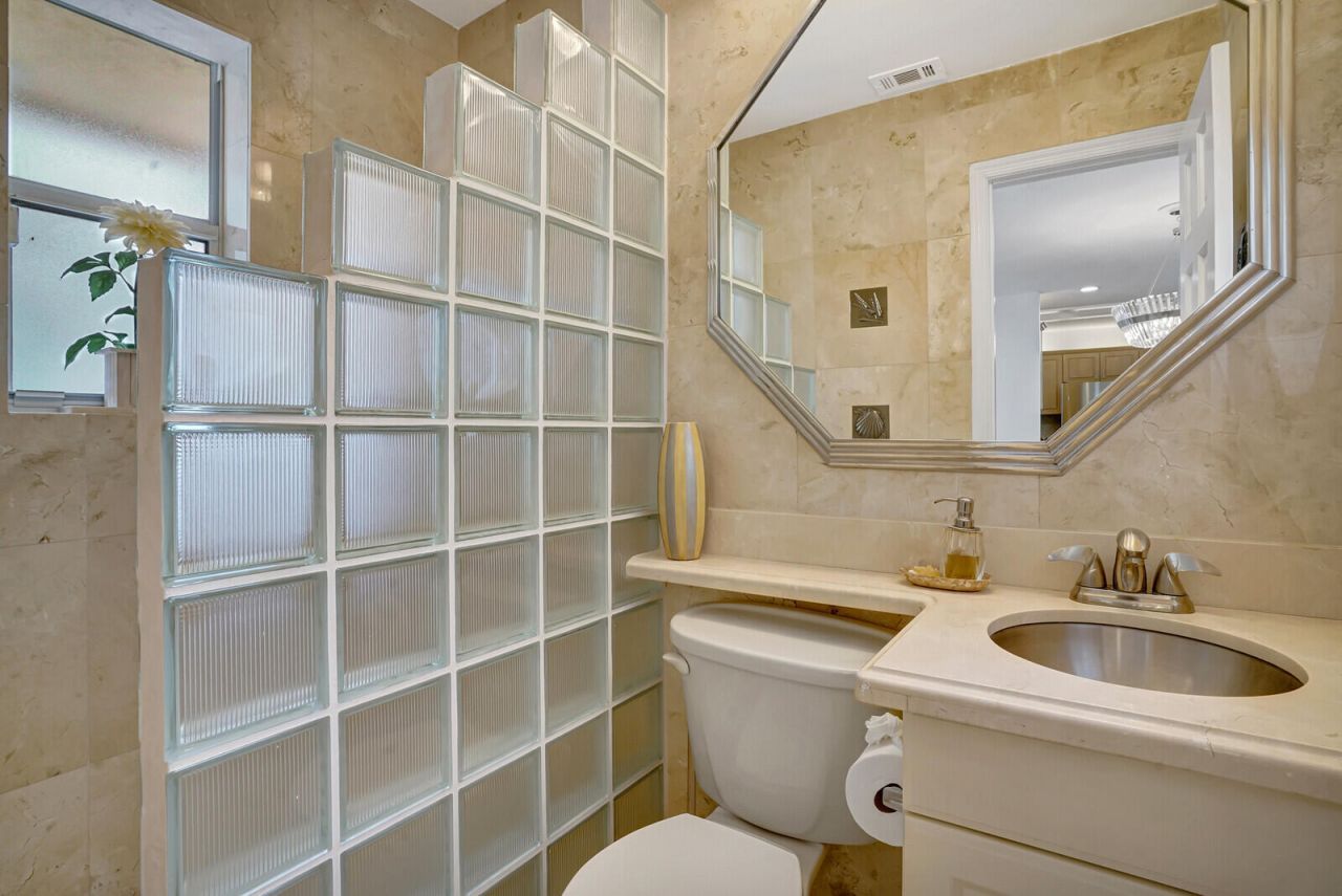 290 E Fern Drive, Boca Raton, FL 33432 Photo