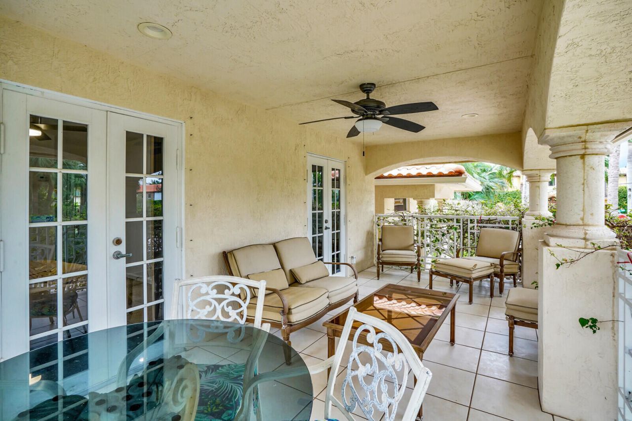 290 E Fern Drive, Boca Raton, FL 33432 Photo