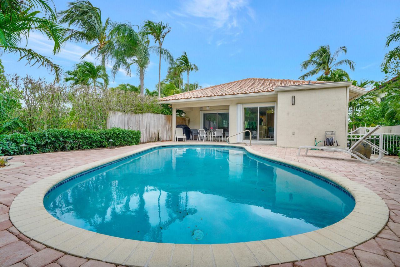 290 E Fern Drive, Boca Raton, FL 33432 Photo