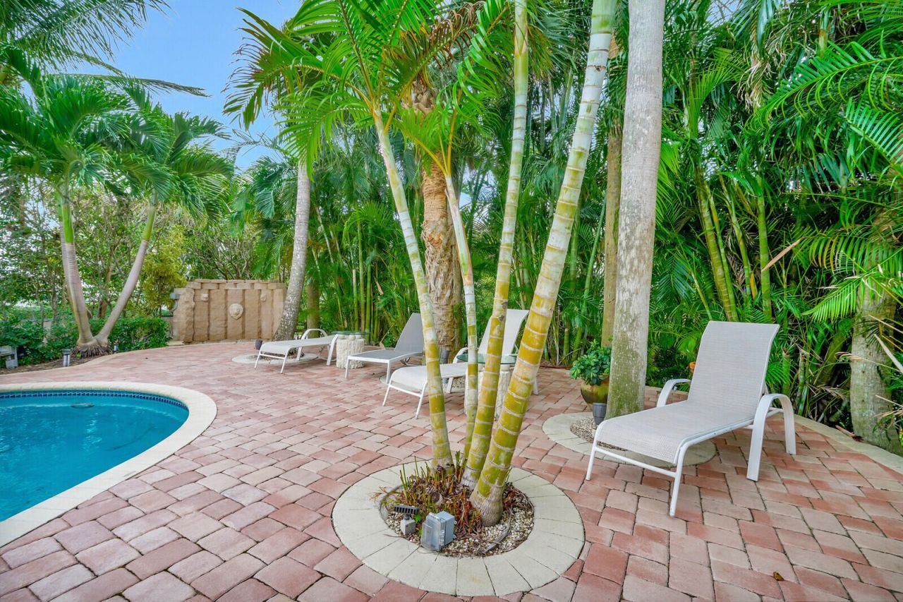290 E Fern Drive, Boca Raton, FL 33432 Photo
