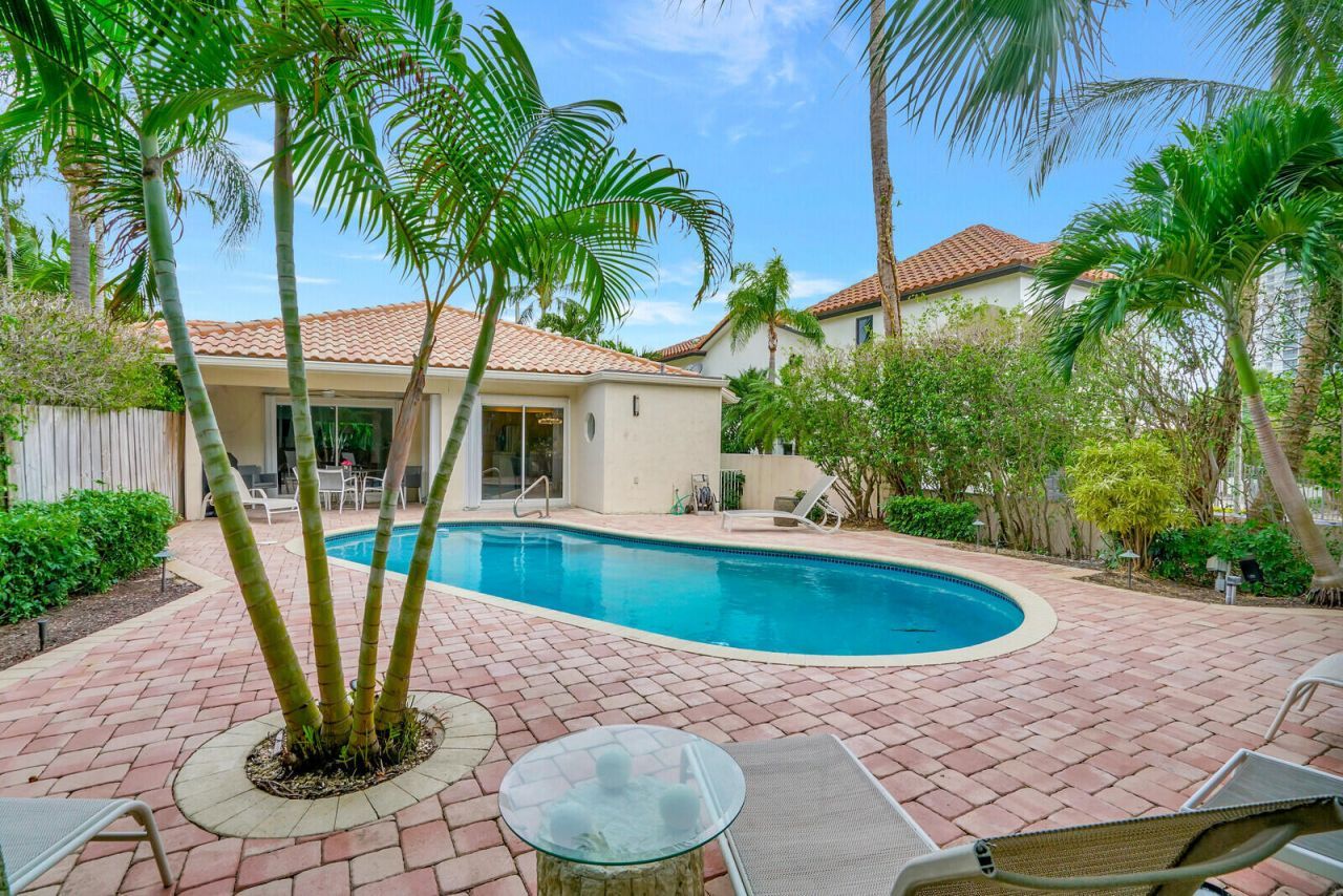 290 E Fern Drive, Boca Raton, FL 33432 Photo