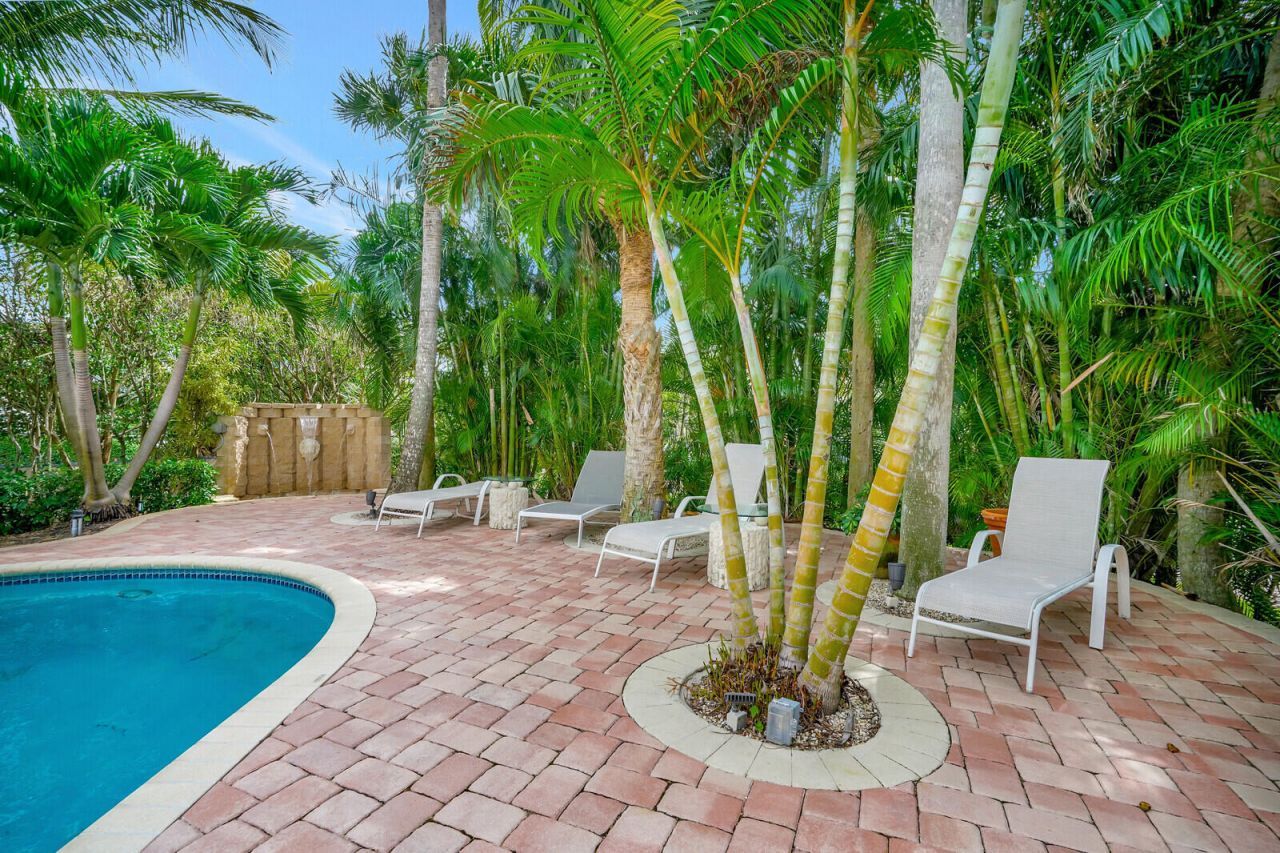 290 E Fern Drive, Boca Raton, FL 33432 Photo