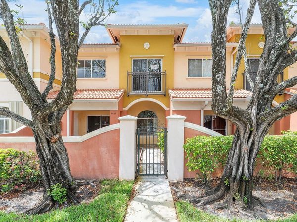 1407 S SANTA CATALINA Circle, North Lauderdale, FL 33068