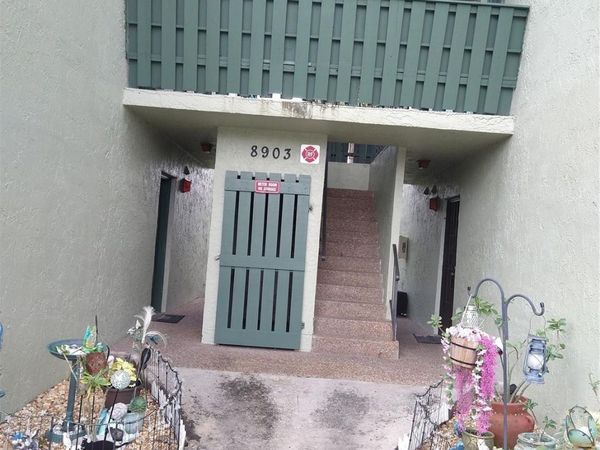 8903 NW 28th Drive, Unit 8B, Coral Springs, FL 33065