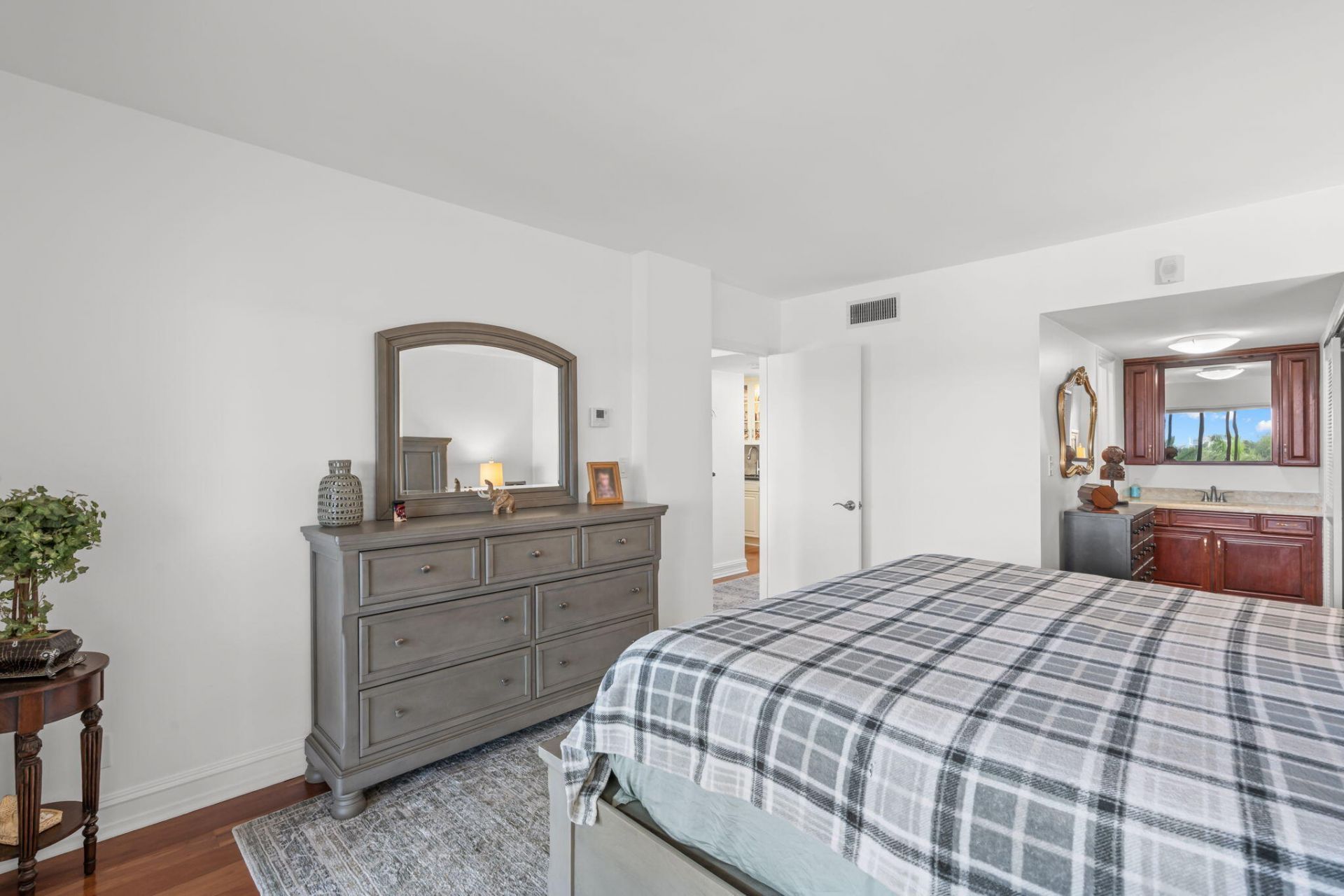1839 Middle River Drive, Unit 501, Fort Lauderdale, FL 33305 Photo