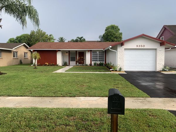 9350 NW 38th Place, Sunrise, FL 33351