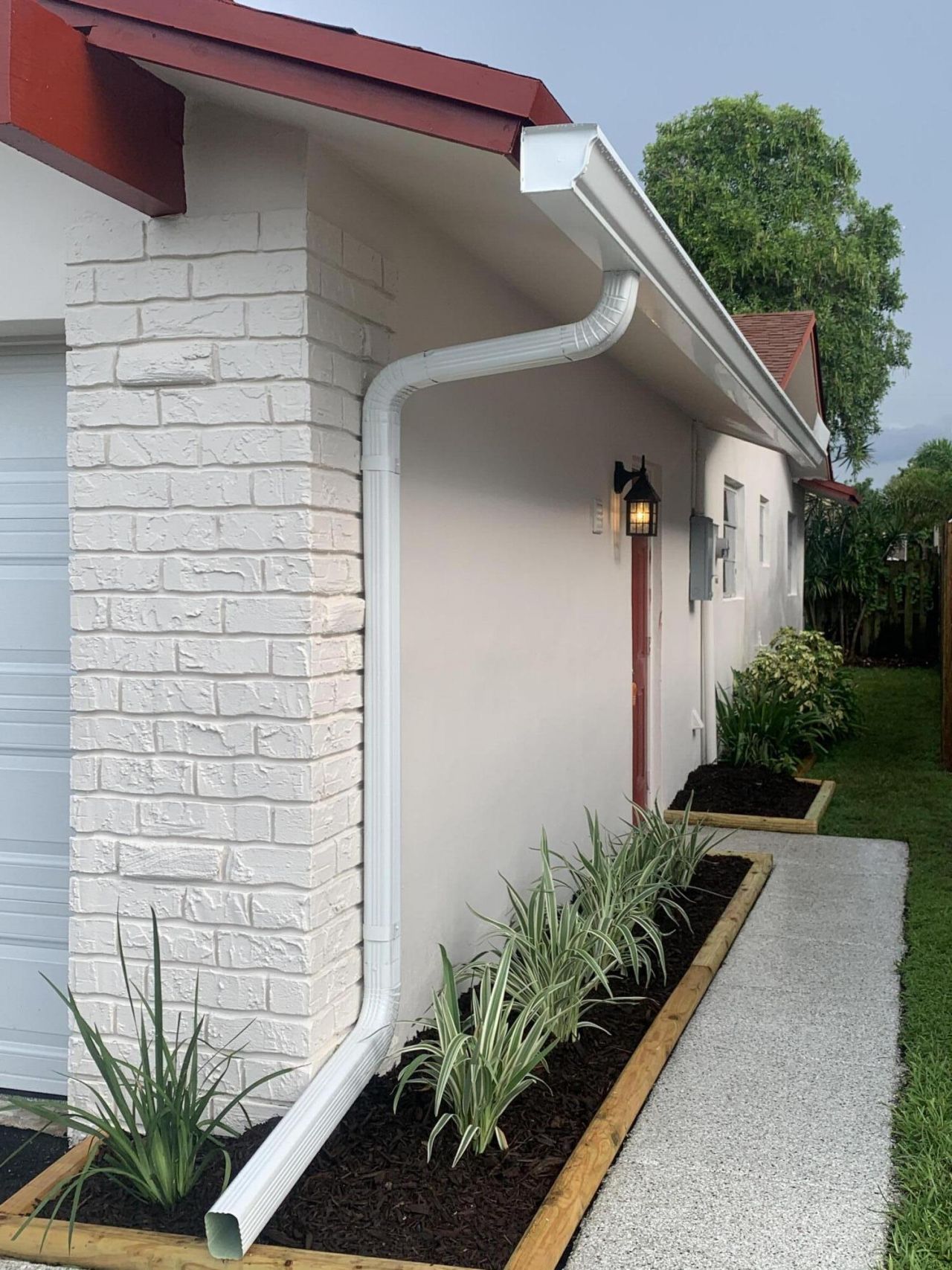 9350 NW 38th Place, Sunrise, FL 33351 Photo