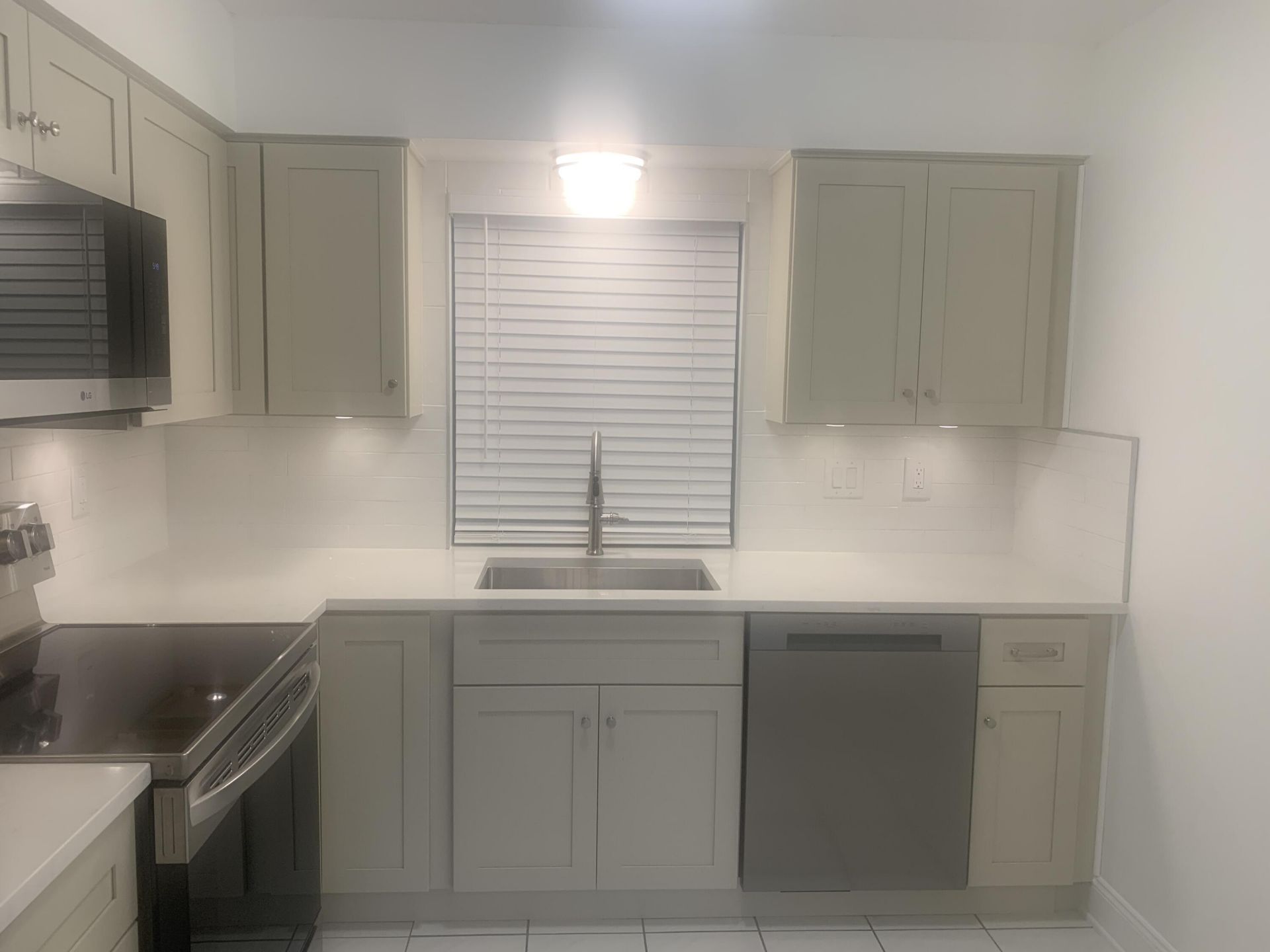 9350 NW 38th Place, Sunrise, FL 33351 Photo