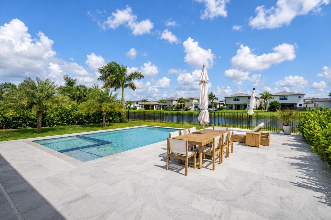 8323 Essex Country Clb Drive, Boca Raton, FL 33434 Photo